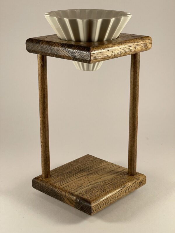 Dřevěný stojánek s dripperem